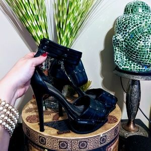 Charlotte Russe Brand leather like heels size 8